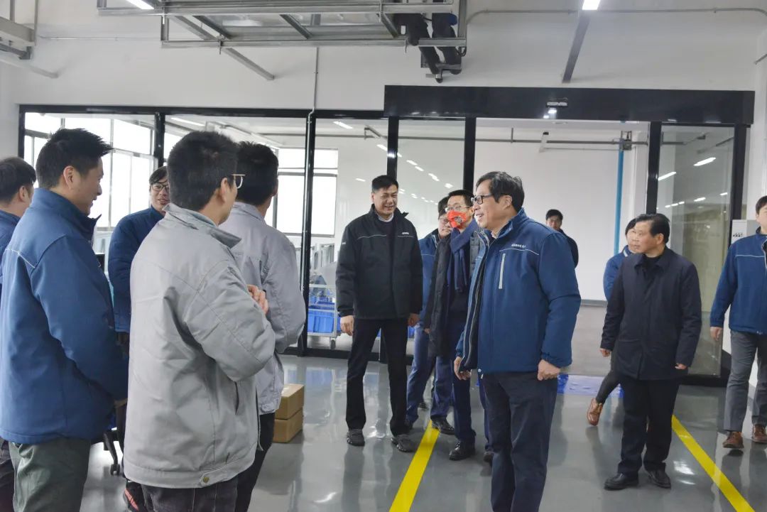 龍騰虎躍春意濃，巨人園區喜開工