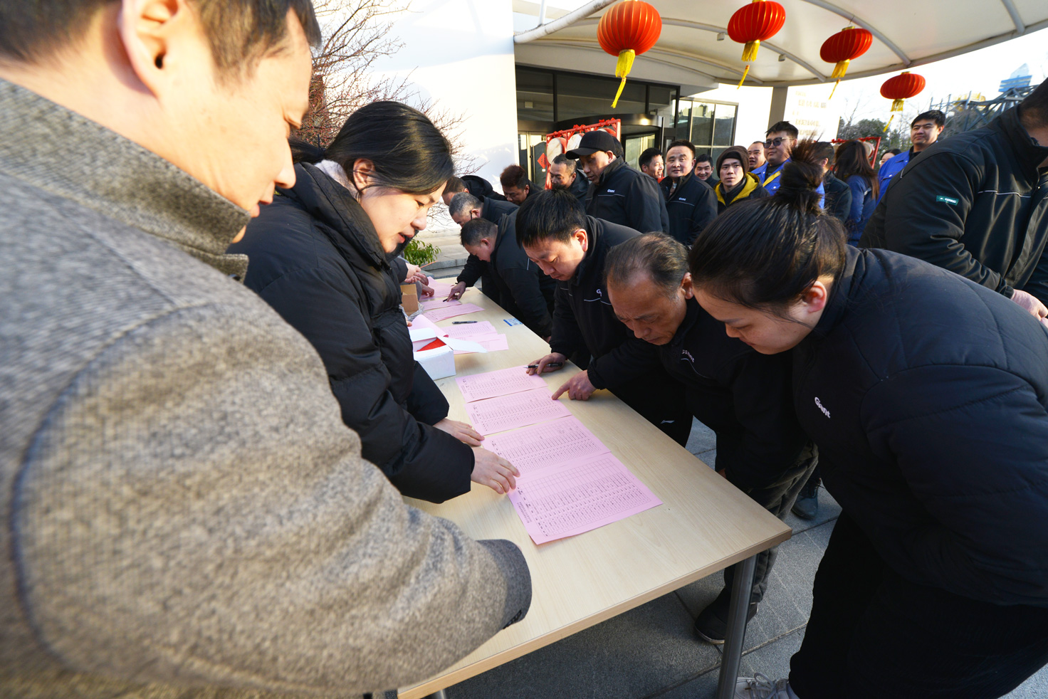 祥蛇映春暉 新歲啟新程——巨人工業園喜迎開工 祥蛇映春暉 新歲啟新程——巨人工業園喜迎開工