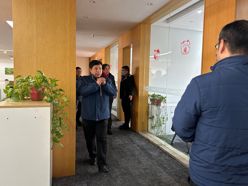 祥蛇映春暉 新歲啟新程——巨人工業園喜迎開工 祥蛇映春暉 新歲啟新程——巨人工業園喜迎開工