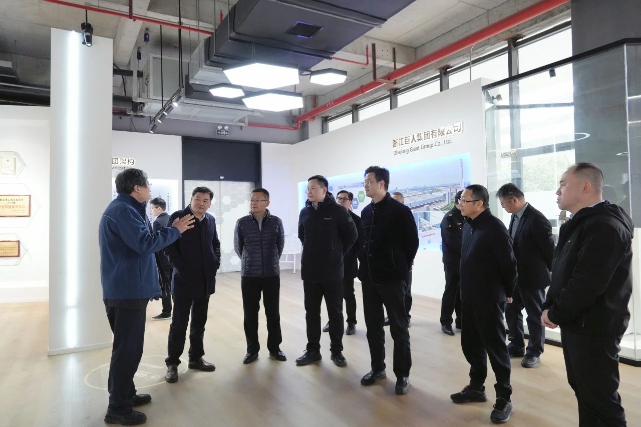 國(guó)家市場(chǎng)監(jiān)督總局領(lǐng)導(dǎo)蒞臨巨龍電梯調(diào)研指導(dǎo) 國(guó)家市場(chǎng)監(jiān)督總局領(lǐng)導(dǎo)蒞臨巨龍電梯調(diào)研指導(dǎo)