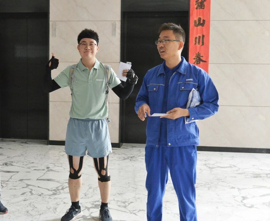 7分47秒登上南潯之巔 刷新紀錄